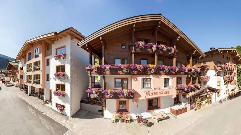 Hotel Hasenauer 4 Sterne Superior Saalbach-Hinterglemm Exterior foto